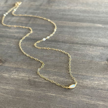 Load image into Gallery viewer, Tiny Opal Necklace
