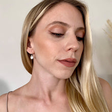 Load image into Gallery viewer, Flat teardrop earrings