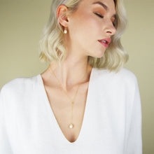 Load image into Gallery viewer, pearl necklace