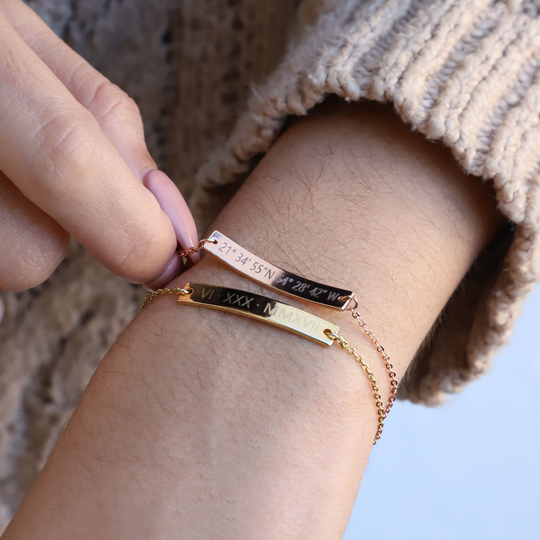 Personalized bar bracelet